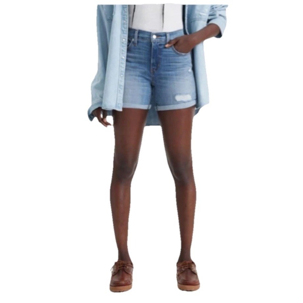 Levi's Shorts Women's 31 Blue Mid Length/Mid Rise Cuffed Classic Denim Summer